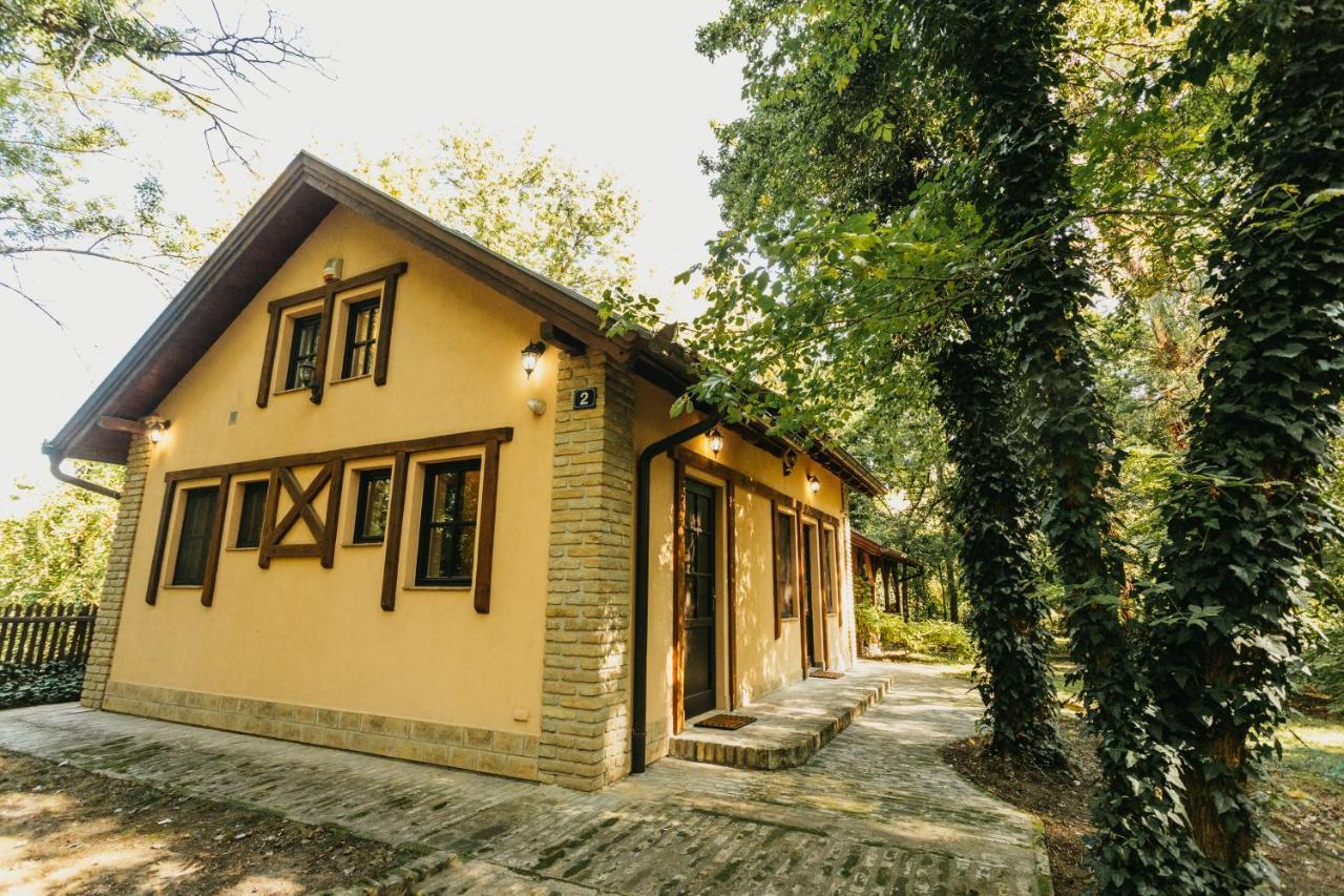 Forest House Palić Buitenkant foto